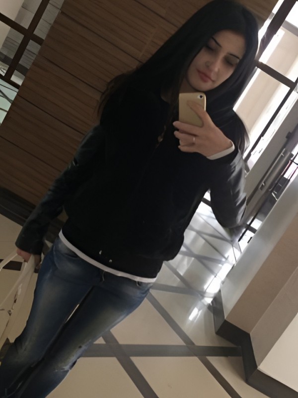 София привлекательная девушка из Радужный цена от 1500 руб