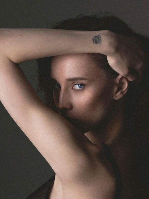 Александра привлекательная девушка из Радужный цена от 10000 руб